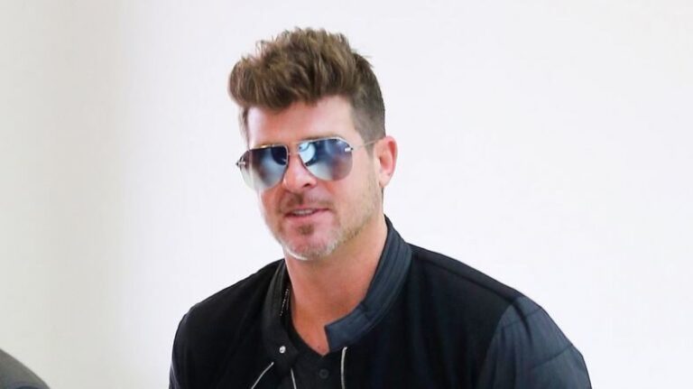 Robin Thicke Net Worth 2020: Age, Height, Weight, Wife, Kids, Bio-Wiki