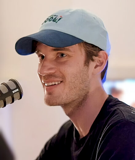 Felix Kjellberg Net Worth 2020: Age, Height, Weight, Wife, Kids, Bio-Wiki