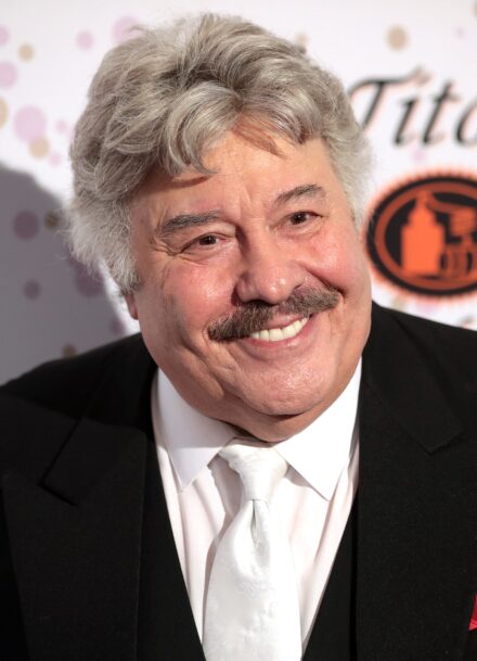 Tony Orlando Net Worth 2020: Age, Height, Weight, Wife, Kids, Bio-Wiki