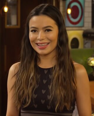 Miranda Cosgrove Net Worth 2021: Age, Height, Weight, Boyfriend, Dating, Kids, Bio-Wiki
