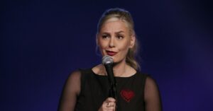 Christina Pazsitzky Net Worth 2021: Age, Height, Weight, Husband, Kids, Bio-Wiki