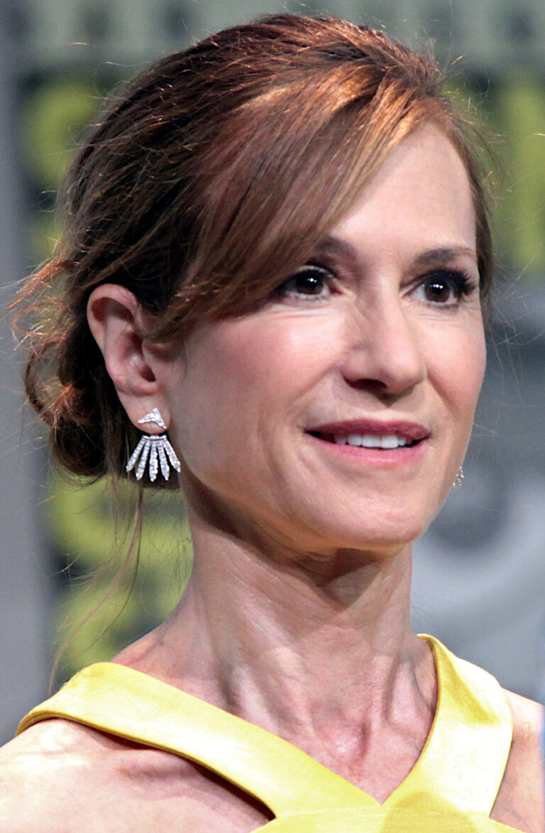 Holly Hunter Net Worth 2021: Age, Height, Weight, Husband, Kids, Bio-Wiki — via Wikimedia Commons