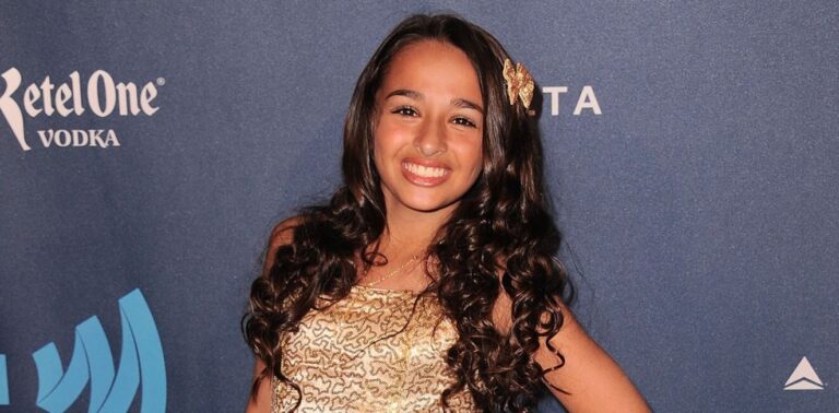 Jazz Jennings Net Worth 2021: Age, Height, Weight, Boyfriend, Dating, Kids, Bio-Wiki