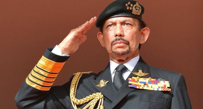 sultan-of-brunei-net-worth-8812877