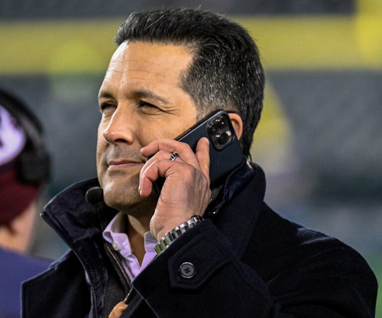 Adam Schefter Net Worth 2021: Age, Height, Weight, Wife, Kids, Bio-Wiki