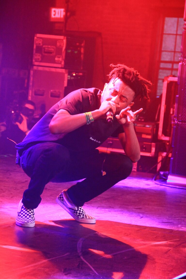 Aminé Net Worth 2021: Age, Height, Weight, Girlfriend, Dating, Bio-Wiki