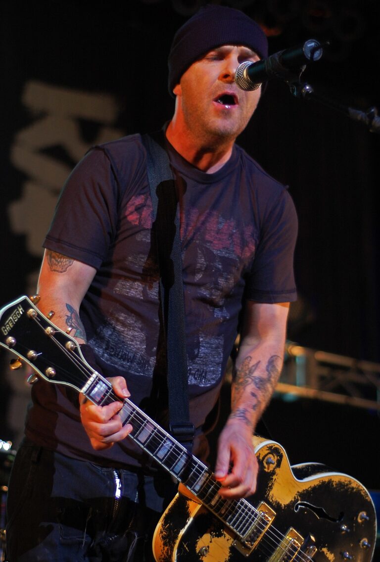 Tim Armstrong Net Worth 2021: Age, Height, Weight, Wife, Kids, Bio-Wiki