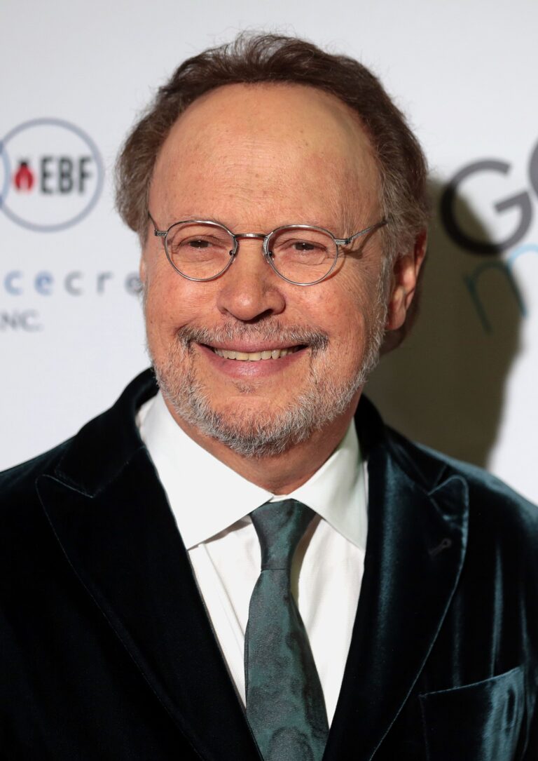 Billy Crystal Net Worth 2021: Age, Height, Weight, Wife, Kids, Bio-Wiki