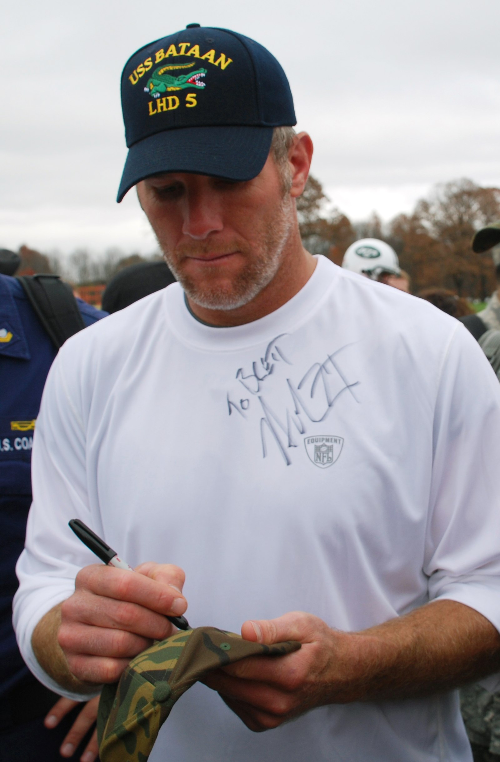 Brett Favre Net Worth 2021: Age, Height, Weight, Wife, Kids, Bio-Wiki