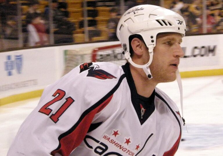 Brooks Laich Net Worth 2021: Age, Height, Weight, Wife, Kids, Bio-Wiki