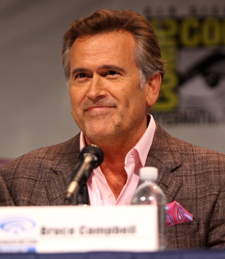 Bruce Campbell Net Worth 2021: Age, Height, Weight, Wife, Kids, Bio-Wiki | Wealthy Persons — via Wikimedia Commons