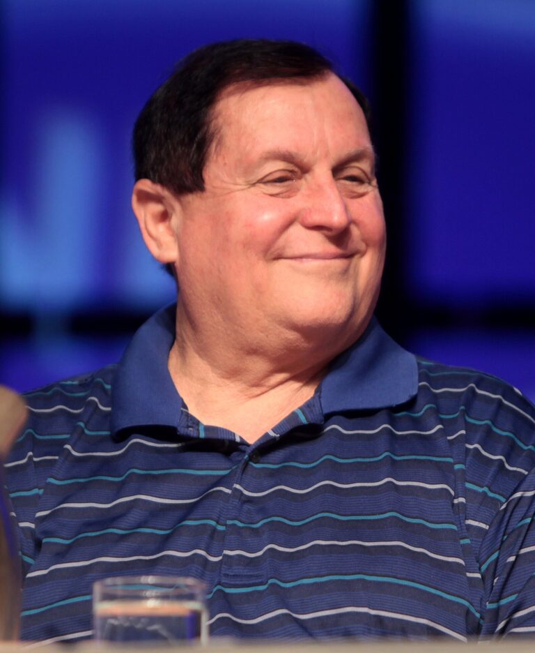 Burt Ward Net Worth 2021: Age, Height, Weight, Wife, Kids, Bio-Wiki — via Wikimedia Commons