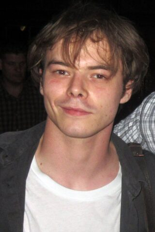 Charlie Heaton Net Worth 2021: Age, Height, Weight, Girlfriend, Dating, Bio-Wiki