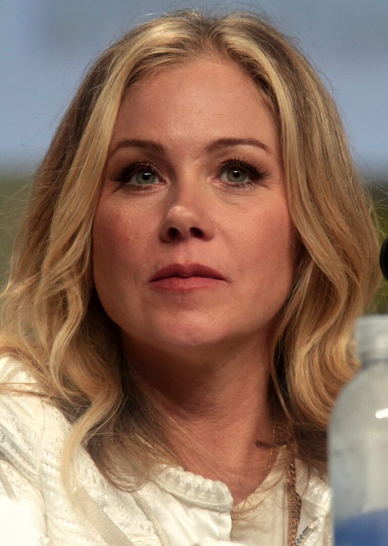 Christina Applegate Net Worth 2021: Age, Height, Weight, Husband, Kids, Bio-Wiki — via Wikimedia Commons