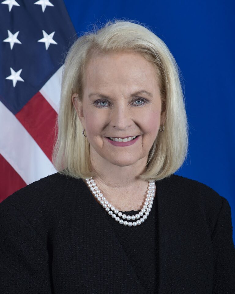 Cindy McCain Net Worth 2021: Age, Height, Weight, Husband, Kids, Bio-Wiki