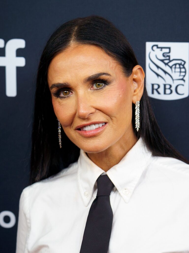 Demi Moore Net Worth 2021: Age, Height, Weight, Husband, Kids, Bio-Wiki