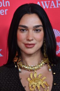 Dua Lipa Net Worth 2021: Age, Height, Weight, Boyfriend, Dating, Kids, Bio-Wiki
