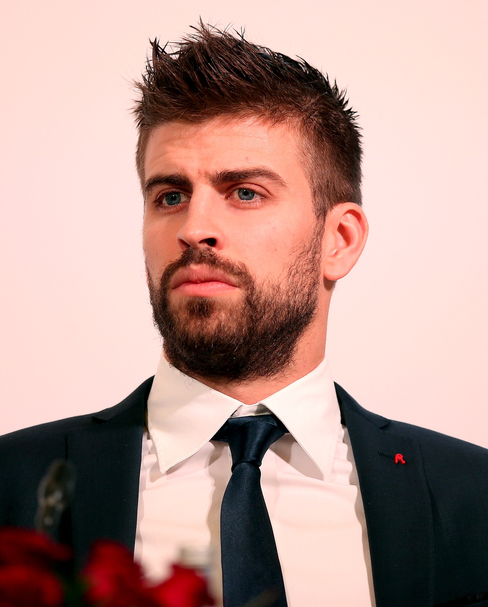 Gerard Pique Net Worth 2021: Age, Height, Weight, Wife, Kids, Bio-Wiki