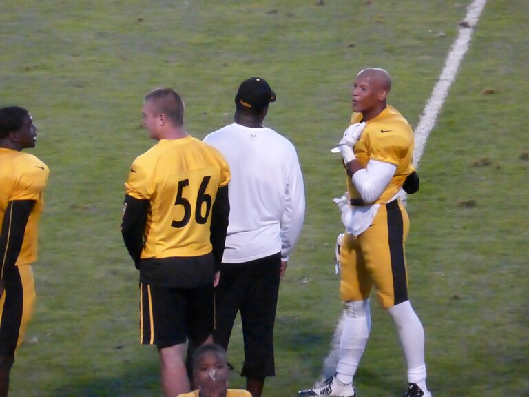 Ryan Shazier Net Worth 2021: Age, Height, Weight, Wife, Kids, Bio-Wiki — via Wikimedia Commons