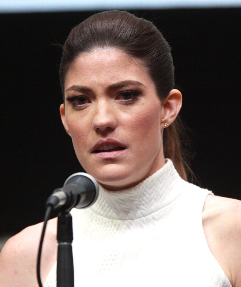 Jennifer Carpenter Net Worth 2021: Age, Height, Weight, Husband, Kids, Bio-Wiki