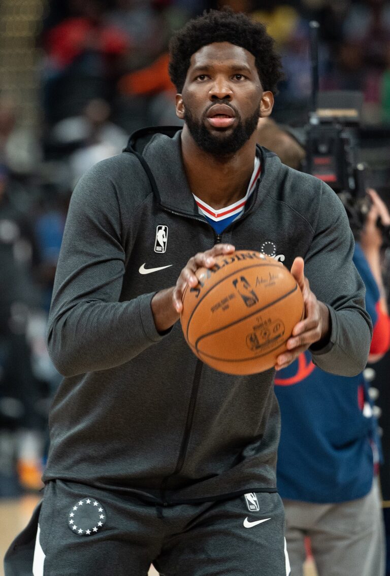 Joel Embiid Net Worth 2021: Age, Height, Weight, Girlfriend, Dating, Bio-Wiki