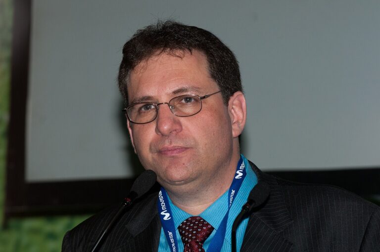 Kevin Mitnick Net Worth 2021: Age, Height, Weight, Wife, Kids, Bio-Wiki