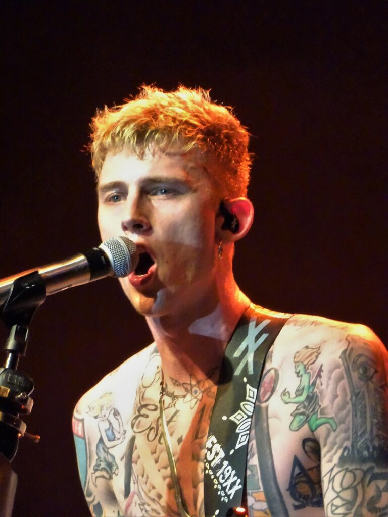 Machine Gun Kelly Net Worth 2021: Age, Height, Weight, Girlfriend, Dating, Bio-Wiki