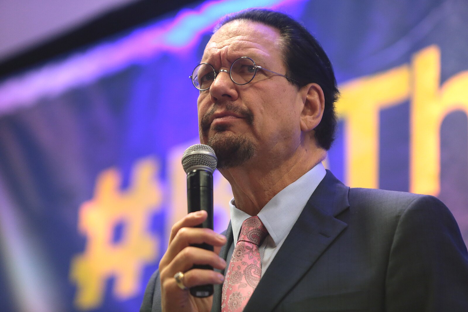 Penn Jillette Net Worth 2021: Age, Height, Weight, Wife, Kids, Bio-Wiki