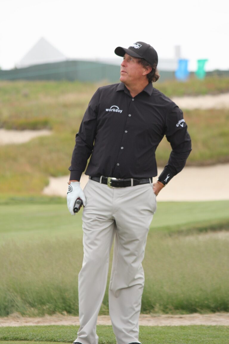 Phil Mickelson Net Worth 2021: Age, Height, Weight, Wife, Kids, Bio-Wiki — via Wikimedia Commons
