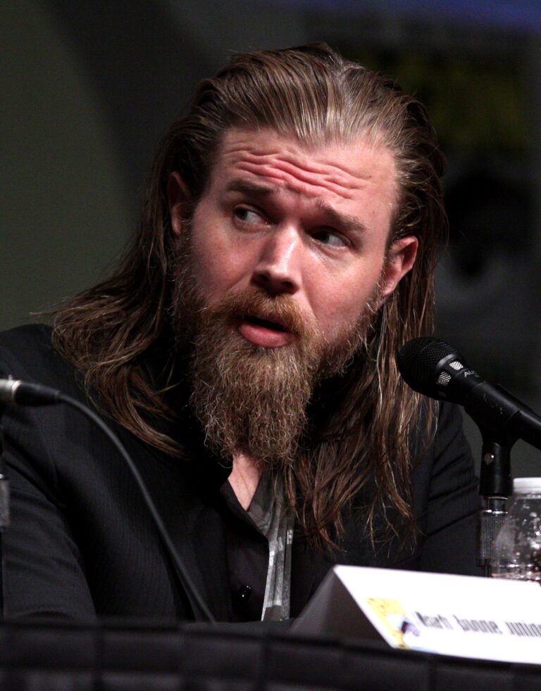 Ryan Hurst Net Worth 2021: Age, Height, Weight, Wife, Kids, Bio-Wiki — via Wikimedia Commons