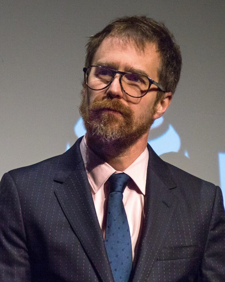 Sam Rockwell Net Worth 2021: Age, Height, Weight, Wife, Kids, Bio-Wiki — via Wikimedia Commons