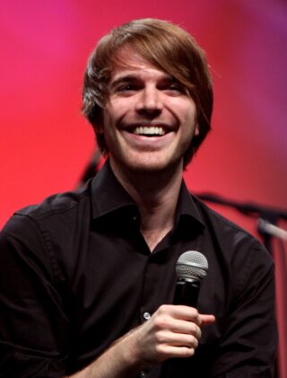 Shane Dawson Net Worth 2021: Age, Height, Weight, Girlfriend, Dating, Bio-Wiki