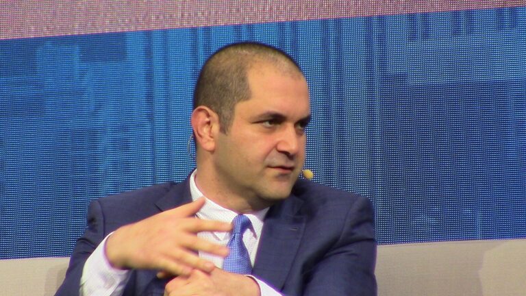 Shervin Pishevar Net Worth 2021: Age, Height, Weight, Girlfriend, Dating, Bio-Wiki — via Wikimedia Commons