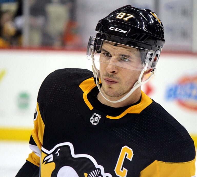 Sidney Crosby Net Worth 2021: Age, Height, Weight, Girlfriend, Dating, Bio-Wiki