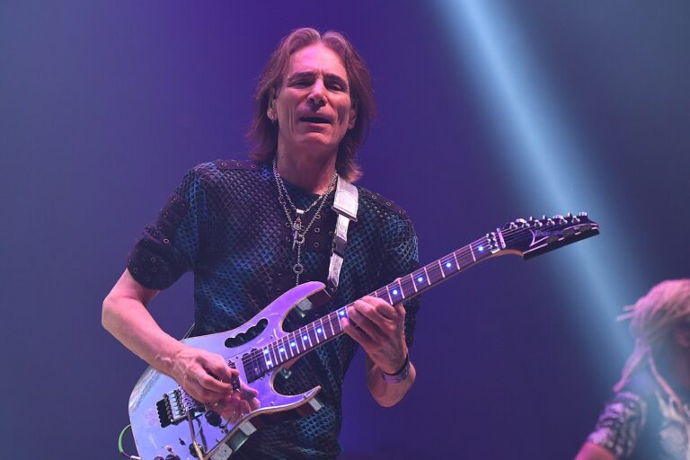 Steve Vai Net Worth 2021: Age, Height, Weight, Wife, Kids, Bio-Wiki