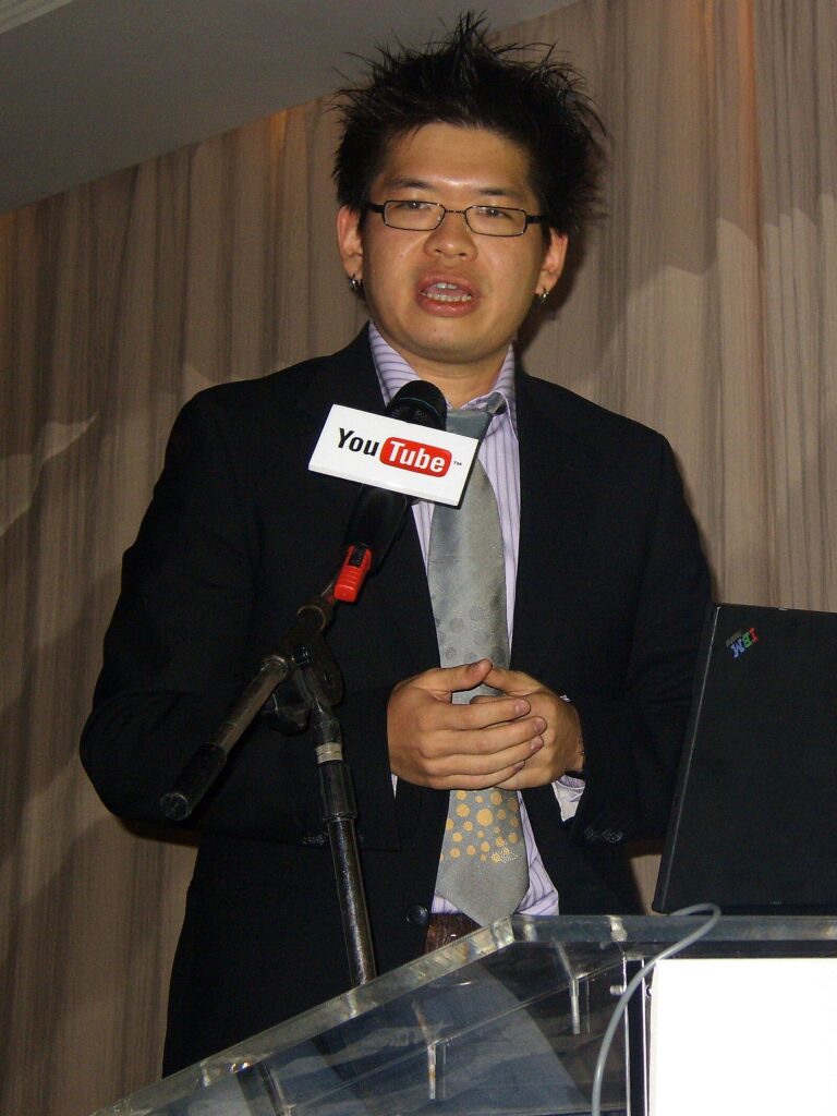 Steve Chen Net Worth 2021: Age, Height, Weight, Wife, Kids, Bio-Wiki | Wealthy Persons — via Wikimedia Commons