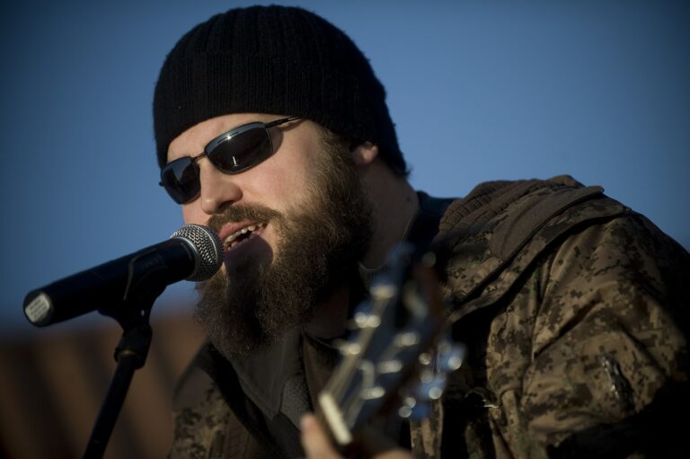 Zac Brown Net Worth 2021: Age, Height, Weight, Wife, Kids, Bio-Wiki
