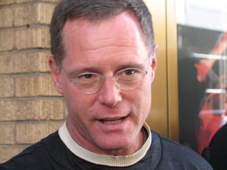 Jason Beghe Net Worth 2021: Age, Height, Weight, Wife, Kids, Bio-Wiki