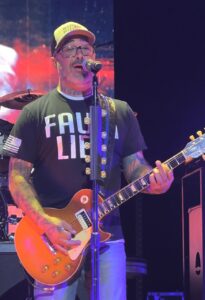 Aaron Lewis Net Worth 2021: Age, Height, Weight, Wife, Kids, Bio-Wiki