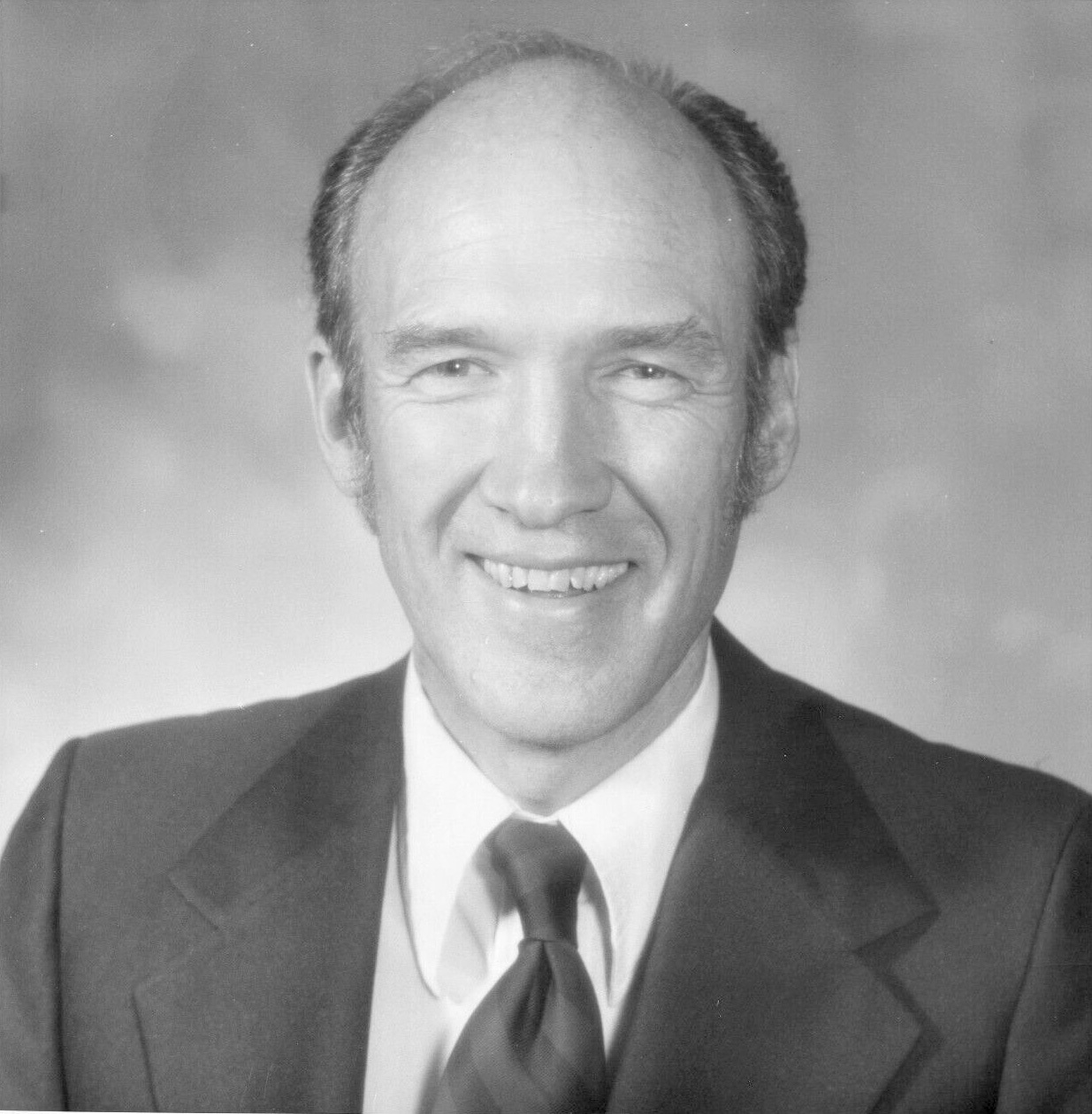 Alan Simpson Net Worth 2021: Age, Height, Weight, Wife, Kids, Bio-Wiki