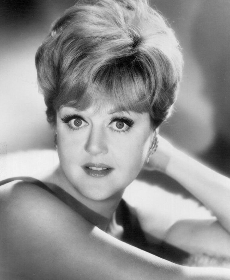 Angela Lansbury Net Worth 2021: Age, Height, Weight, Husband, Kids, Bio-Wiki | Wealthy Persons — via Wikimedia Commons