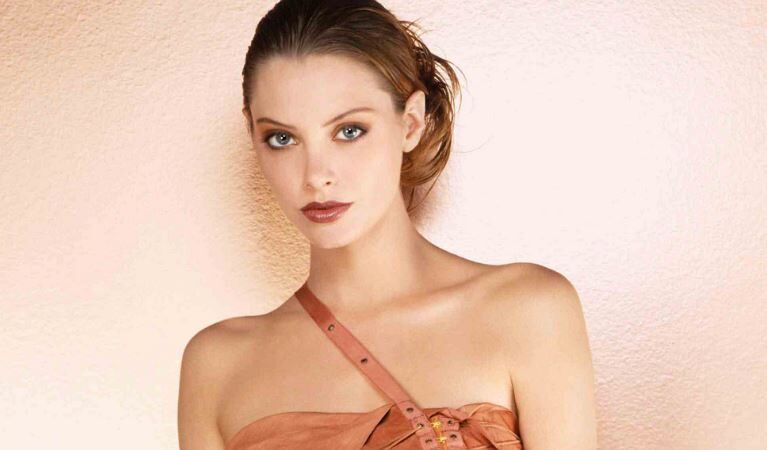 april-bowlby-net-worth-9240010