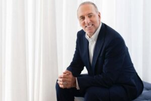 Brian Houston Net Worth 2021: Age, Height, Weight, Wife, Kids, Bio-Wiki