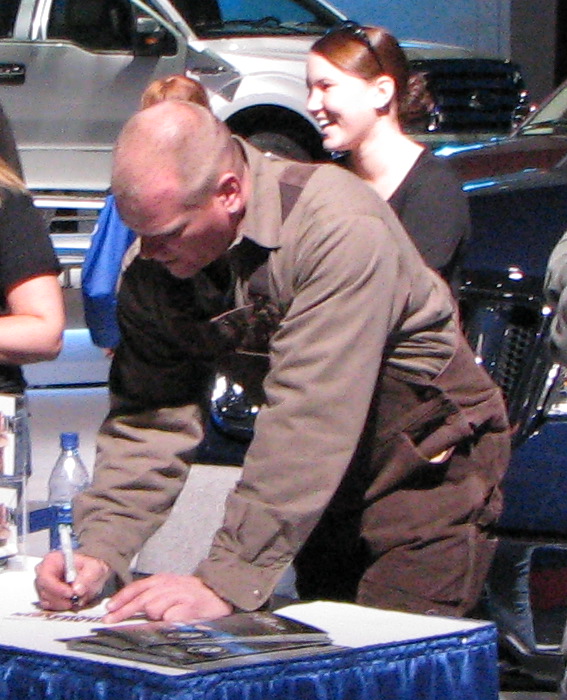 Mike Holmes Net Worth 2021: Age, Height, Weight, Wife, Kids, Bio-Wiki — via Wikimedia Commons
