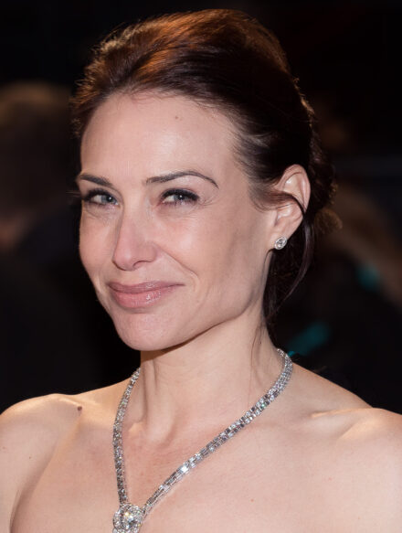 Claire Forlani Net Worth 2021: Age, Height, Weight, Husband, Kids, Bio-Wiki