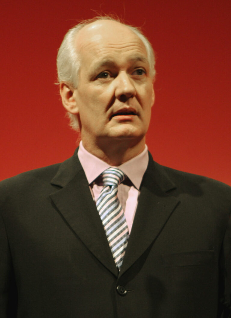 Colin Mochrie Net Worth 2021: Age, Height, Weight, Wife, Kids, Bio-Wiki — via Wikimedia Commons