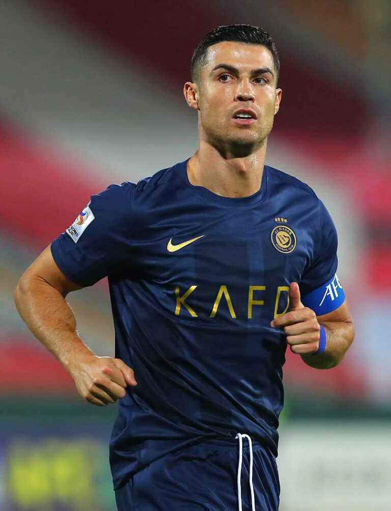 Cristiano Ronaldo Net Worth 2021: Age, Height, Weight, Girlfriend, Dating, Bio-Wiki