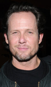 Dean Winters Net Worth 2021: Age, Height, Weight, Girlfriend, Dating, Bio-Wiki