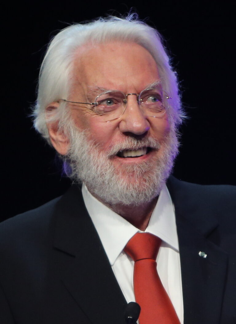Donald Sutherland Net Worth 2021: Age, Height, Weight, Wife, Kids, Bio-Wiki — via Wikimedia Commons