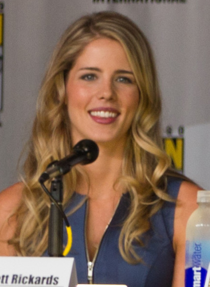 Emily Bett Rickards Net Worth 2021: Age, Height, Weight, Boyfriend, Dating, Bio-Wiki — via Wikimedia Commons